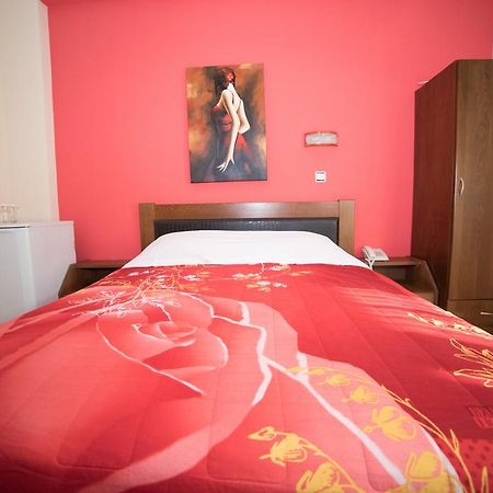 Hotel Galaxias Káto Loutrákion エクステリア 写真