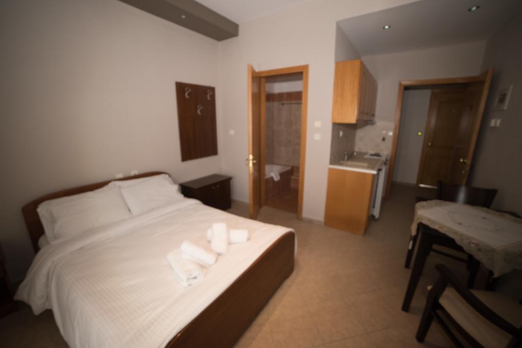 Hotel Galaxias Káto Loutrákion エクステリア 写真
