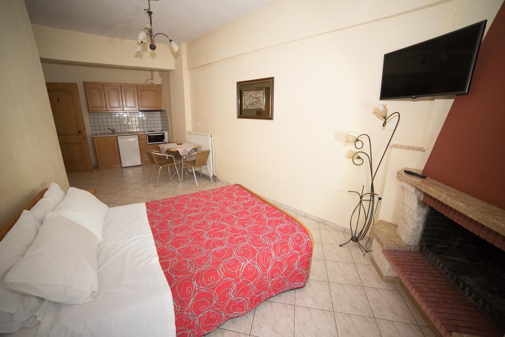 Hotel Galaxias Káto Loutrákion エクステリア 写真