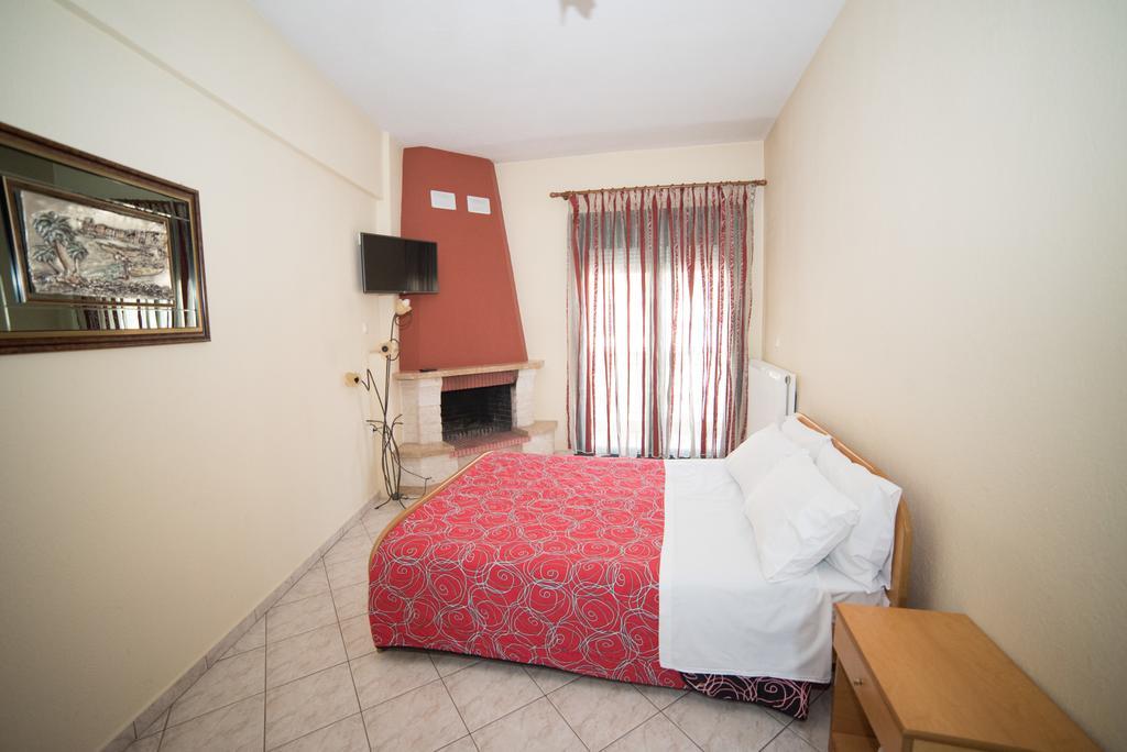 Hotel Galaxias Káto Loutrákion エクステリア 写真