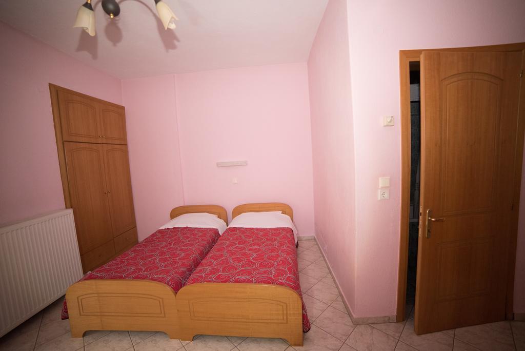 Hotel Galaxias Káto Loutrákion エクステリア 写真