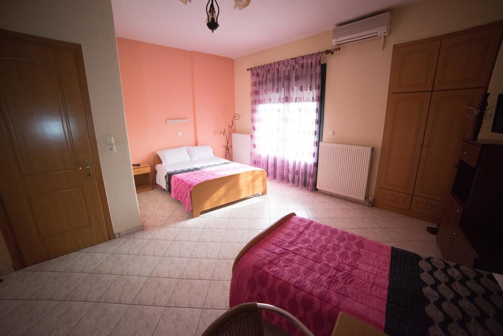 Hotel Galaxias Káto Loutrákion エクステリア 写真